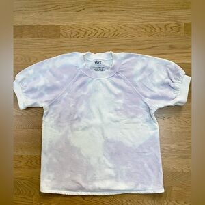 Velvet By Graham and Spencer Myla Tie-Dye short Sleeve purple/White Top size S